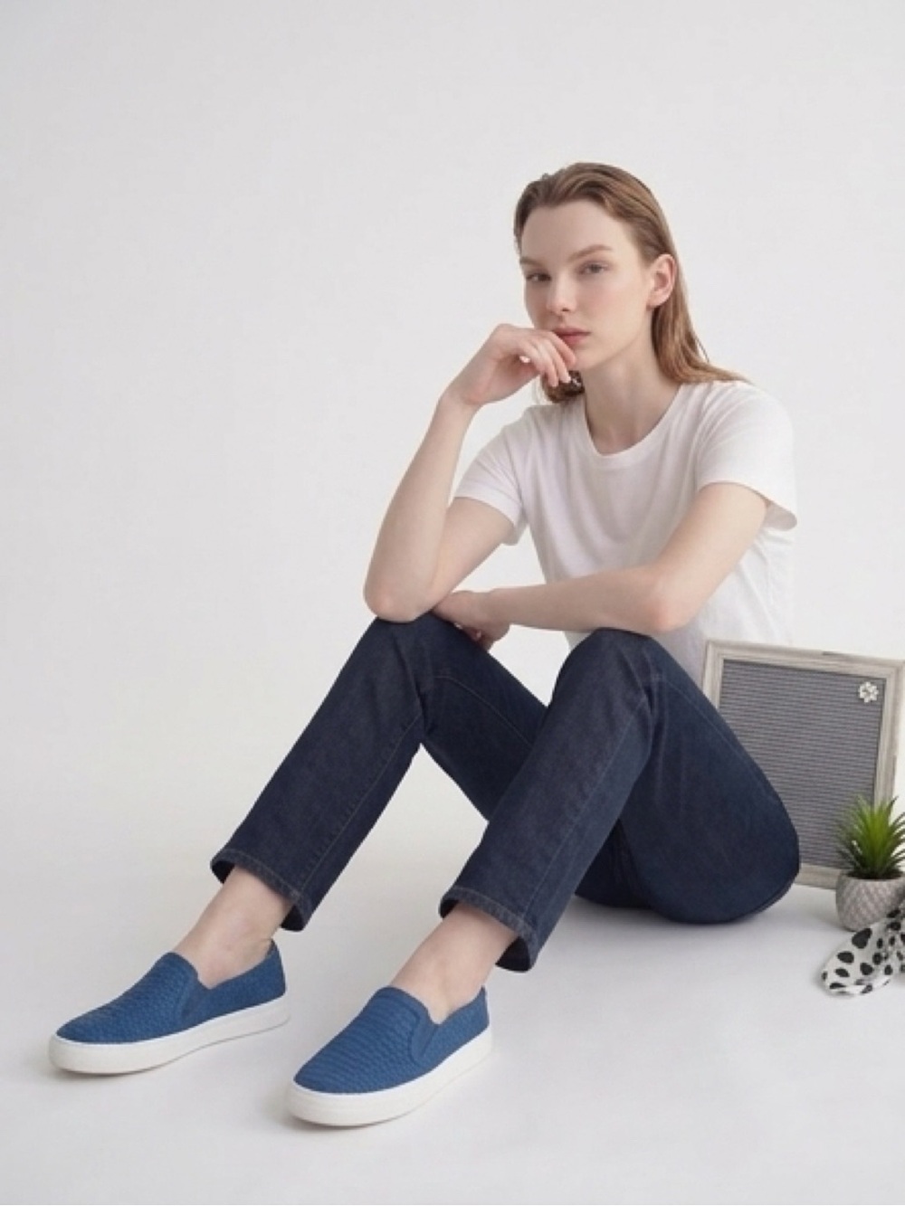 MATA Blue snake skin texture slip on loafers